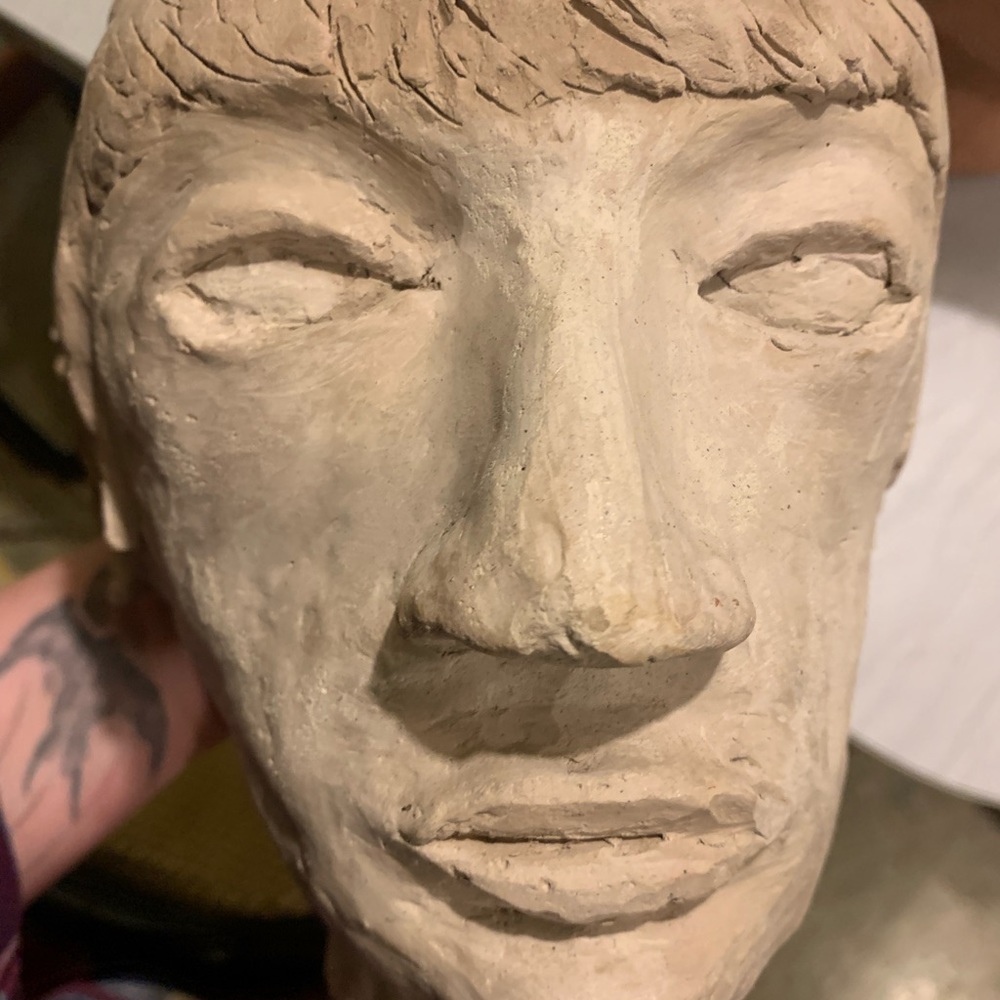 Clay art sculpture. Grey in color. - Picture 2 of 7